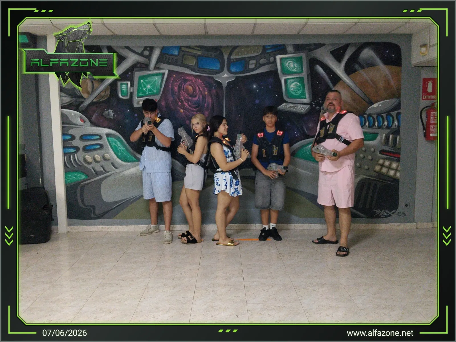 Family playing laser tag at Alfazone (Alfafar, Valencia)